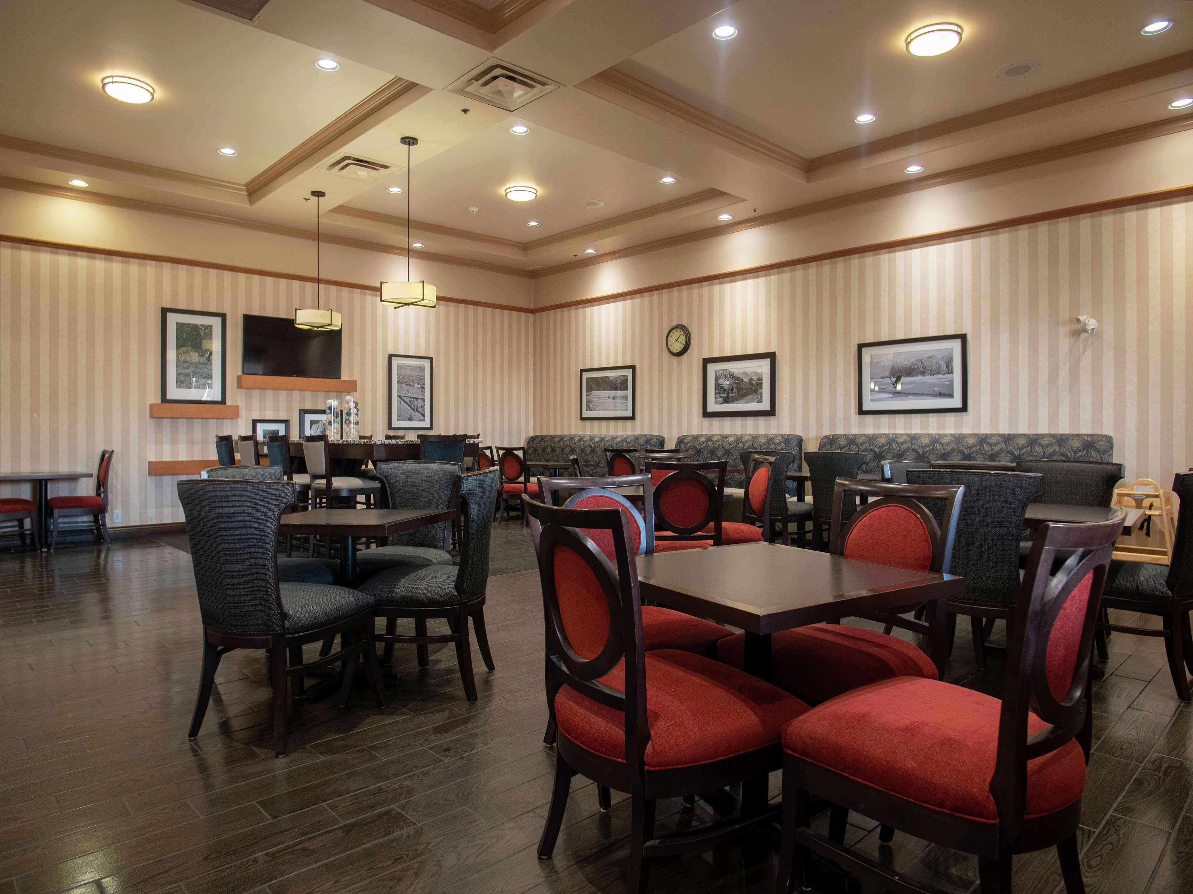 Hampton Inn By Hilton Kamloops Eksteriør billede